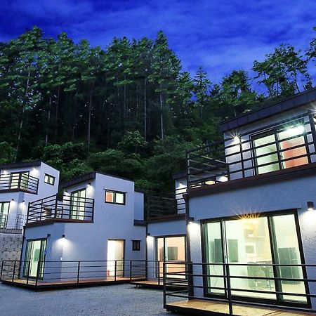 Hongcheon Stone Brown Pension エクステリア 写真